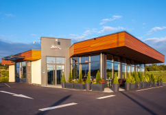 Backshop in modularer Holzbauweise