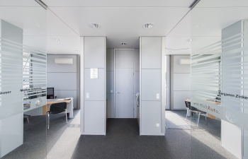 Bürocontainer für den Autohandel